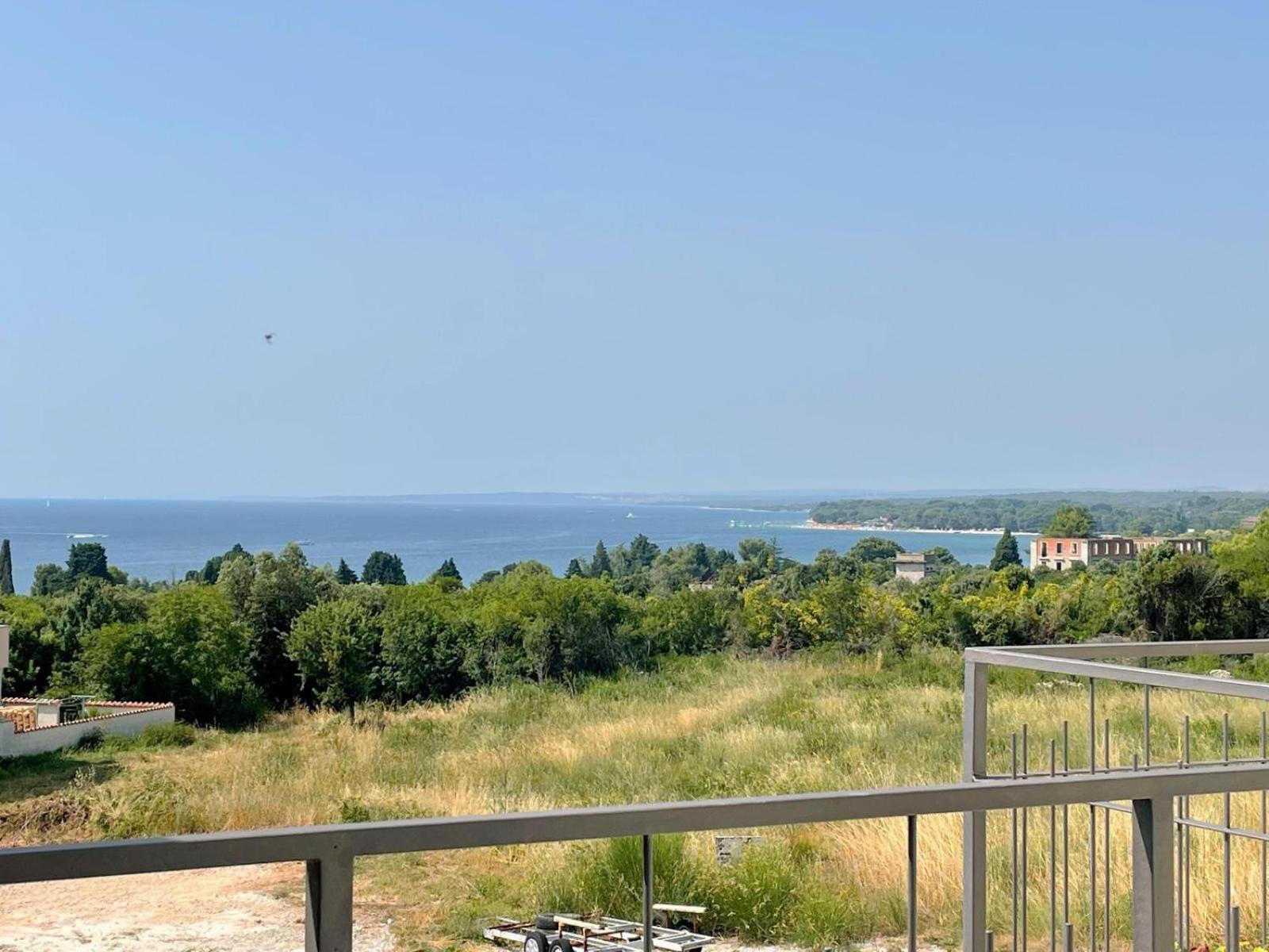Caramel Comforts With Sea View In Stinjan Only 300 Meters From The Beach Pula Exterior photo